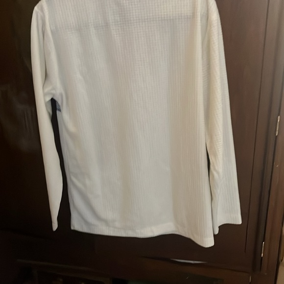 White pullover - Picture 6 of 6